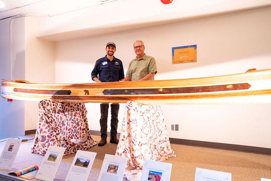 Len Kopec built and donated this gorgeous, customized cedar strip canoe. This memory-making craft featured a grizzly bear in honor of GTMA’s log, plus a grizzly paw with bison horn inlay. 